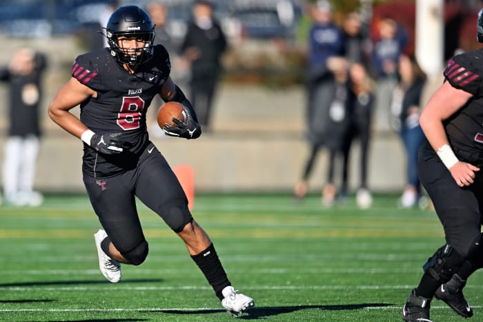 a Central Catholic Tualatin 6A Oregon football final November 22 2023 Leon Neuschwander 34